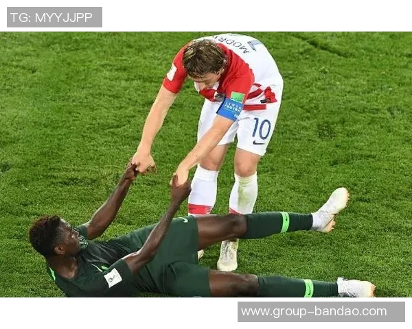 科尔分享负荷管理经验强调赛前准备12人掌控比赛节奏的重要性