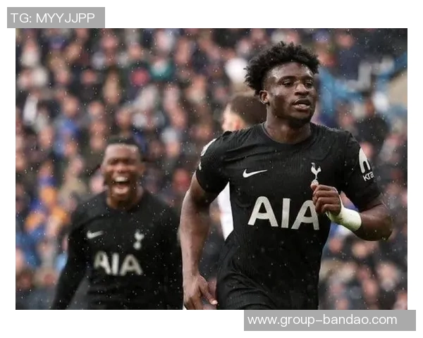 热刺与利兹联上半场战成平局特尔与奥卡福各有建树