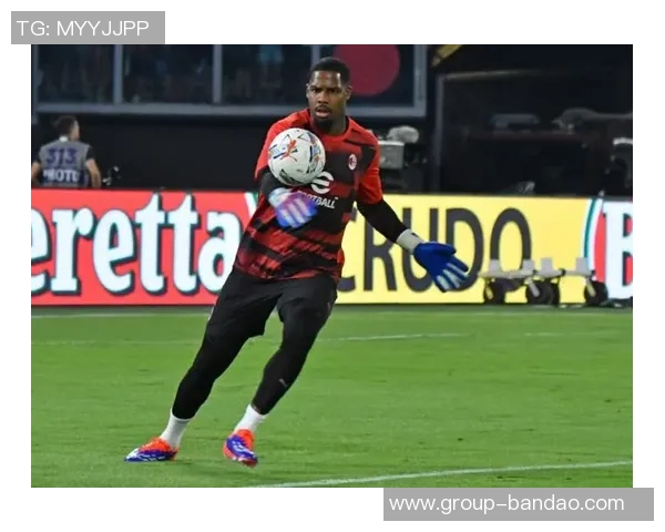 迈尼昂与AC米兰达成续约协议将与莱奥共享队内最高薪水