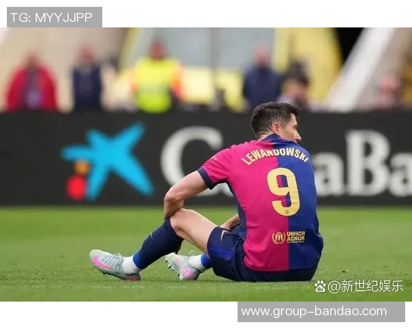 莱万谈巴萨进球压力表示尊重但内心犹豫是否破门