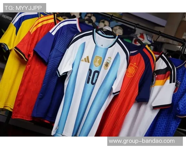 皮耶罗社媒意外曝光2026年阿根廷西班牙球衣引发热议迅速删除